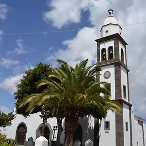 https://bright-modern-apartament-in-the-hearth-of-arrecife.puertodelcarmen-hotels.org